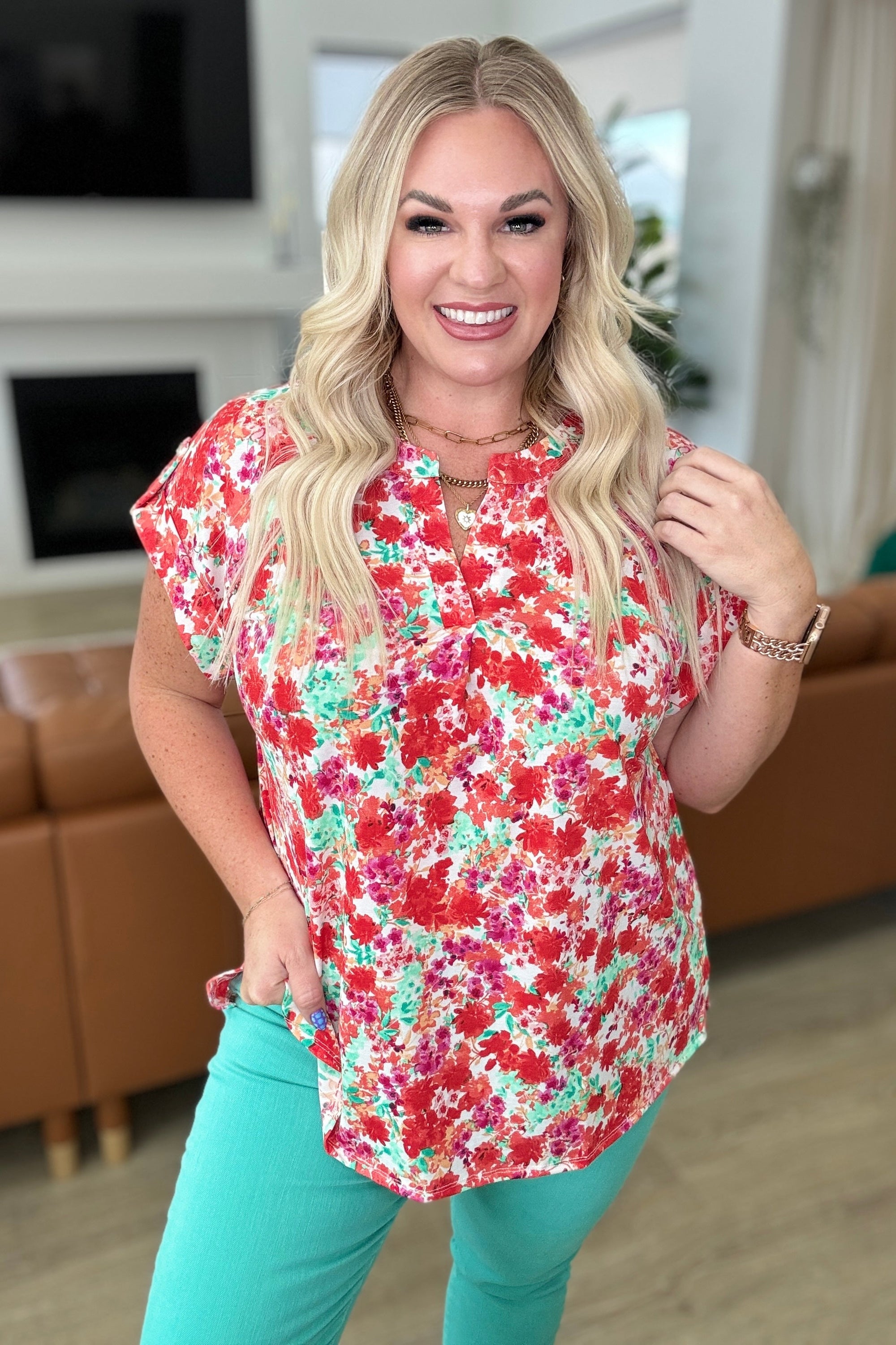 Lizzy Cap Sleeve Top in Ivory and Coral Floral