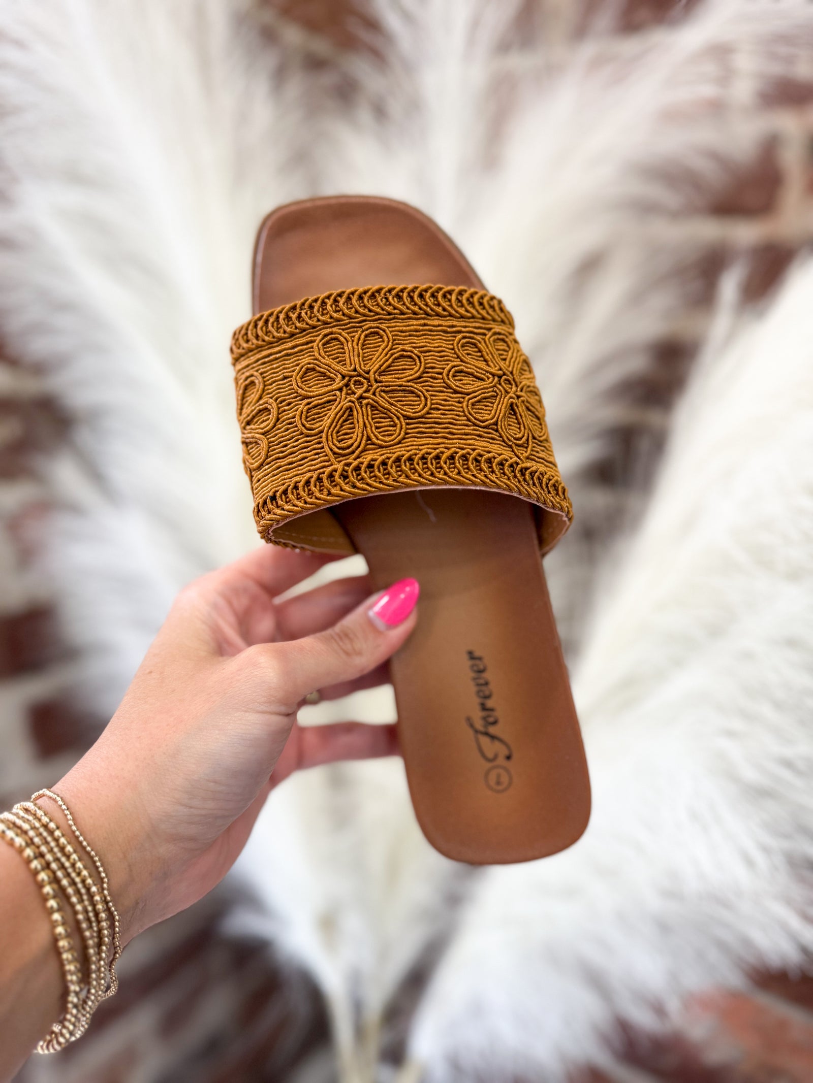 Daisy Stitched Flower Sandals - Tan