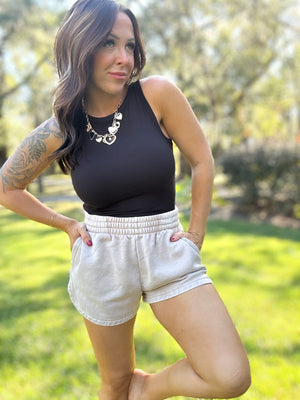 DOORBUSTER - Jeri Acid Washed Shorts - Ash Mocha