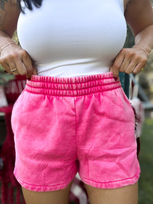 DOORBUSTER - Jeri Acid Washed Shorts - Fuchsia