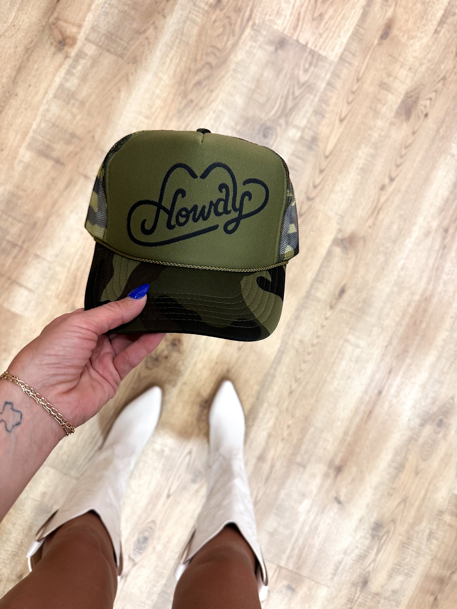 Camo Howdy Trucker Hat