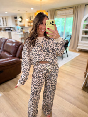 Lizzy Leopard Oversized Crewneck