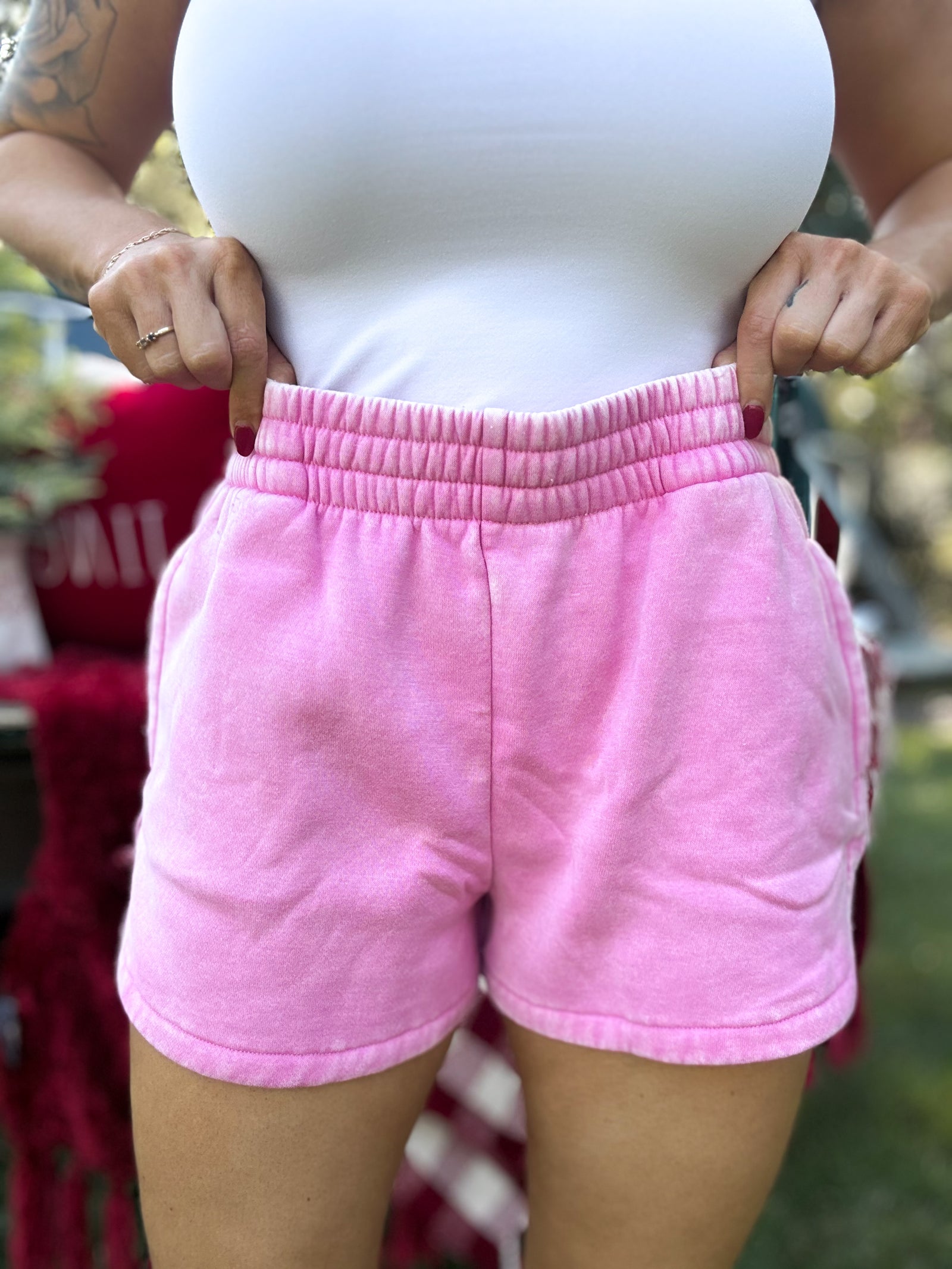 DOORBUSTER - Jeri Acid Washed Shorts - Candy Pink