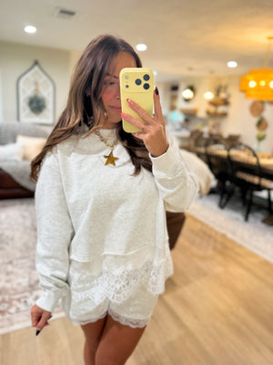 Willow Round Neck Lace Trimmed Crewneck - Gray