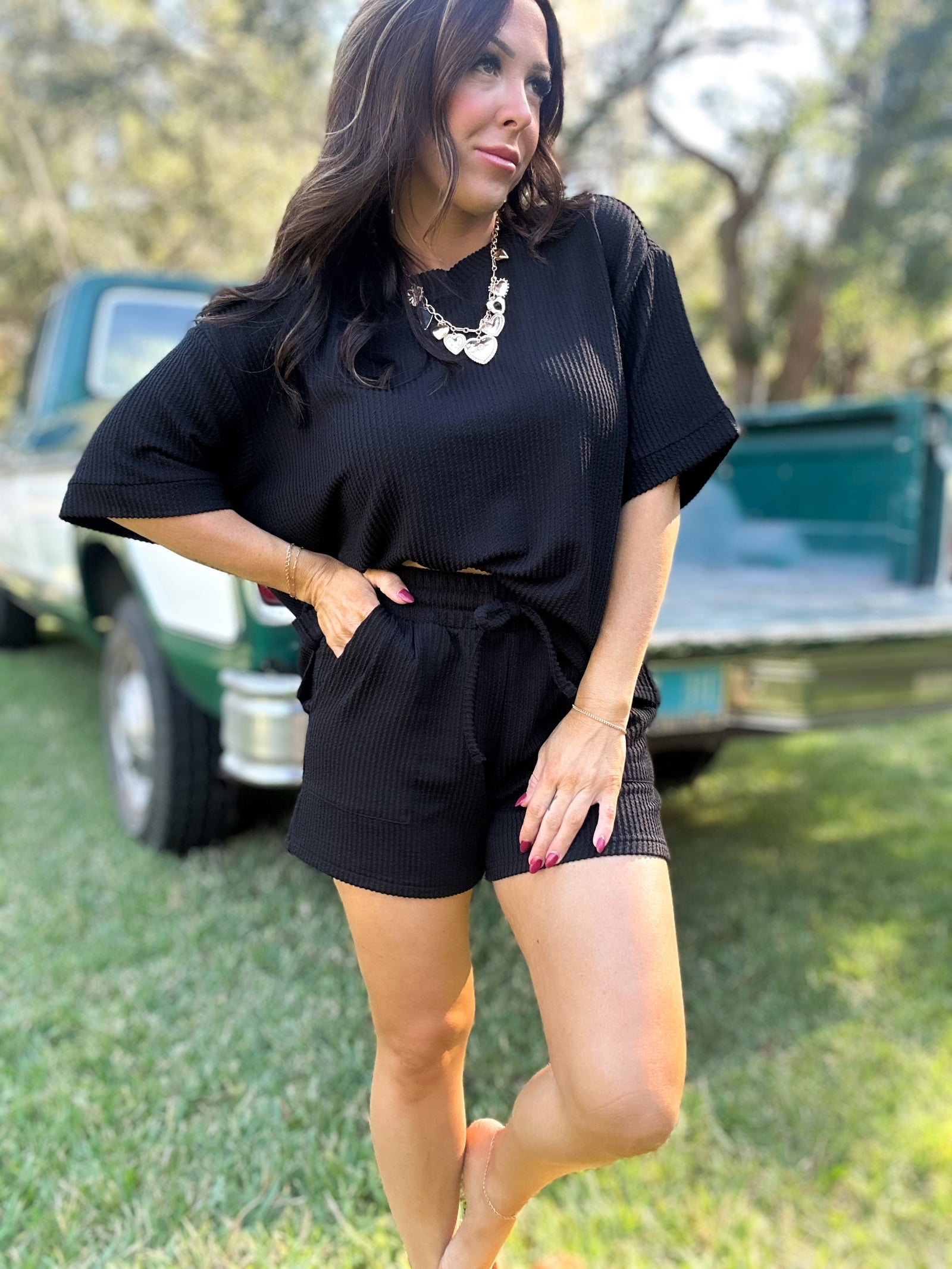 DOORBUSTER - Ali Ribbed Tee - Black