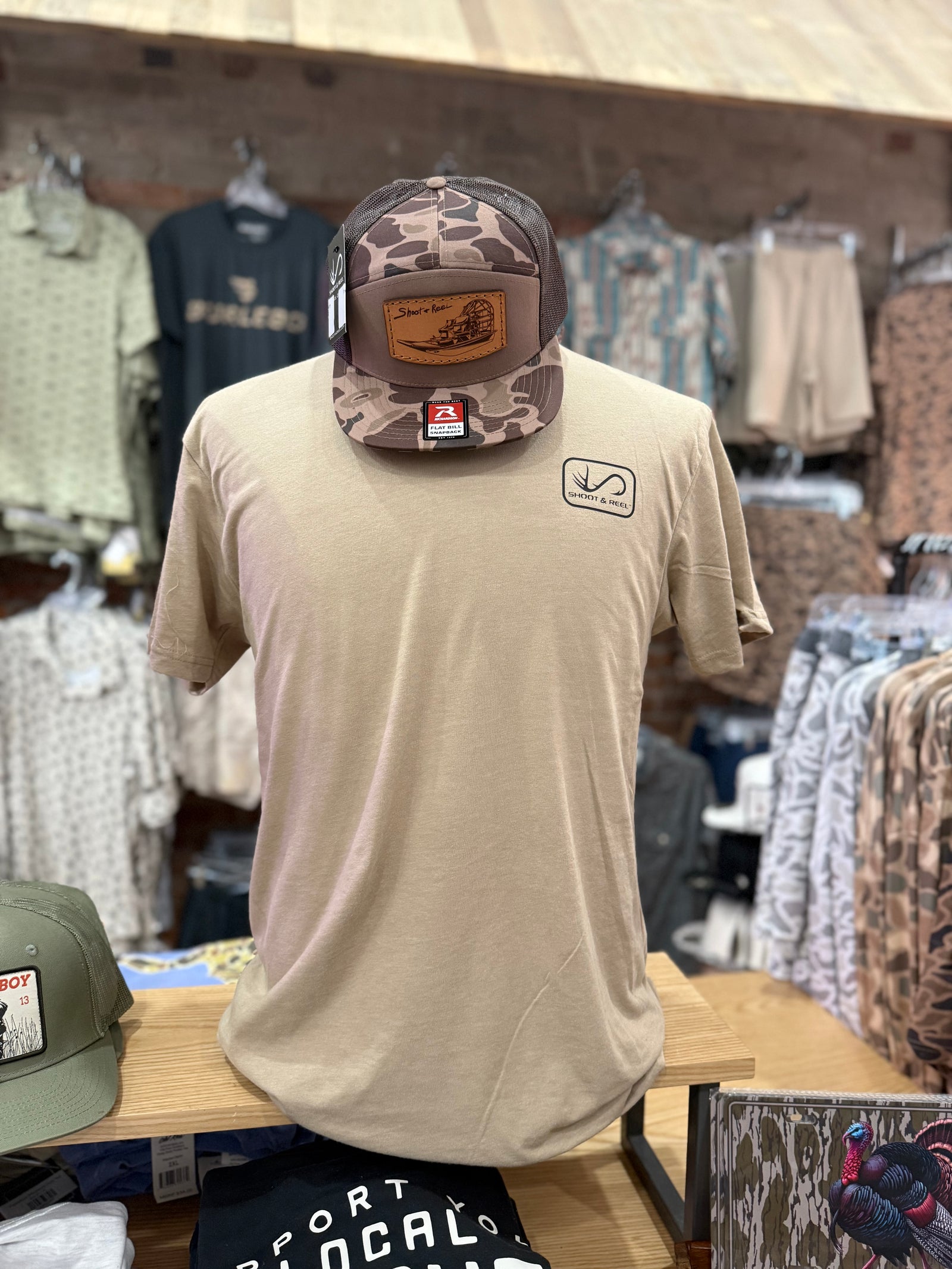 Shoot & Reel FL Flag/Deer Tee - Khaki