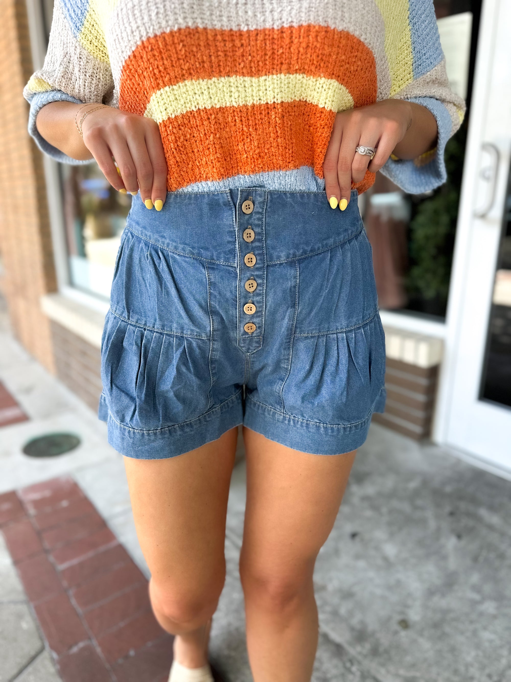 Never Find Another Pleated Shorts - Medium Wash - Tennessee Jane