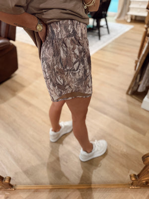 Birdie Swift Shorts in Dark Camo