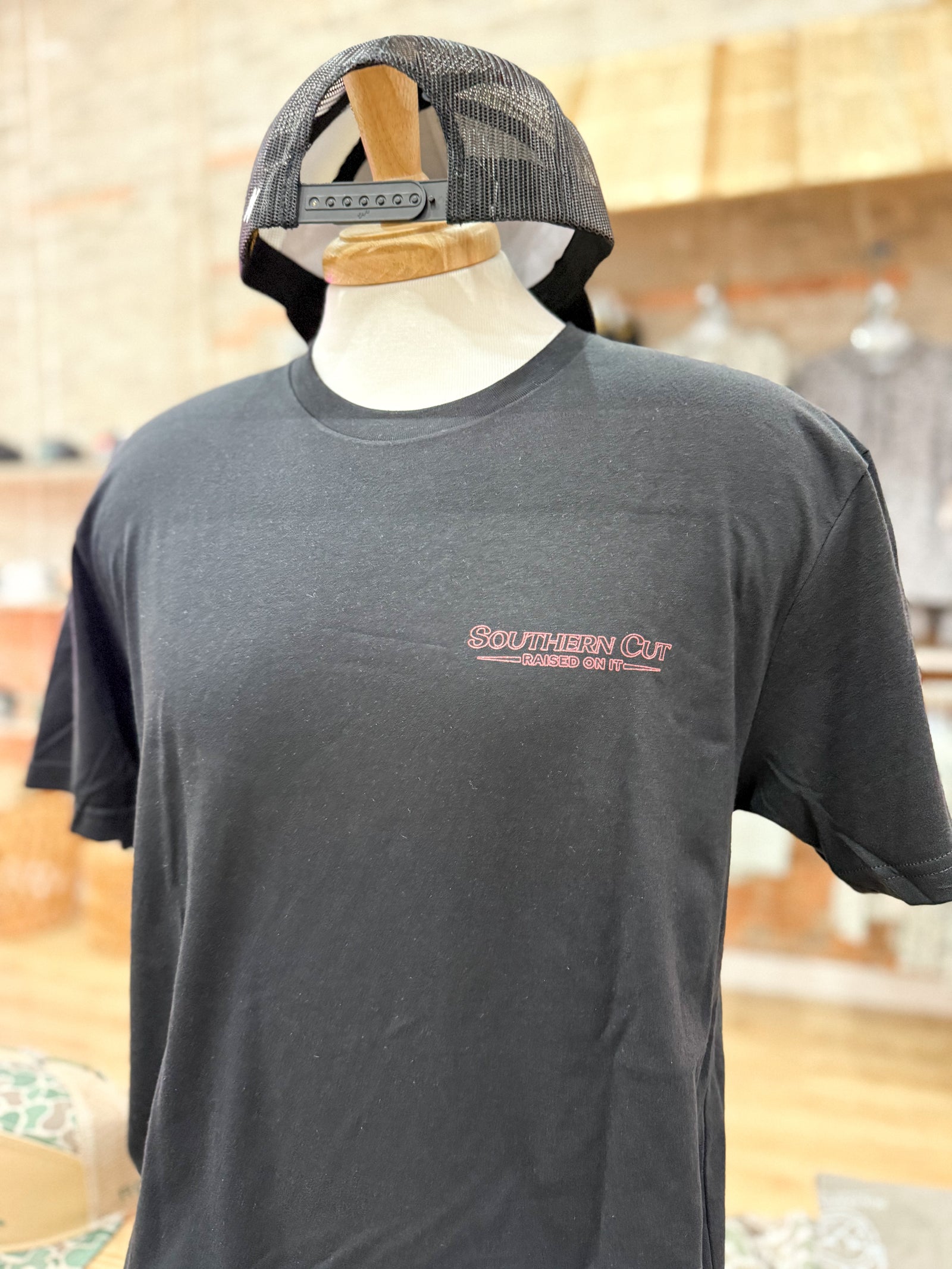 Southern Cut Florida Native Perfect Fit Tee - Black