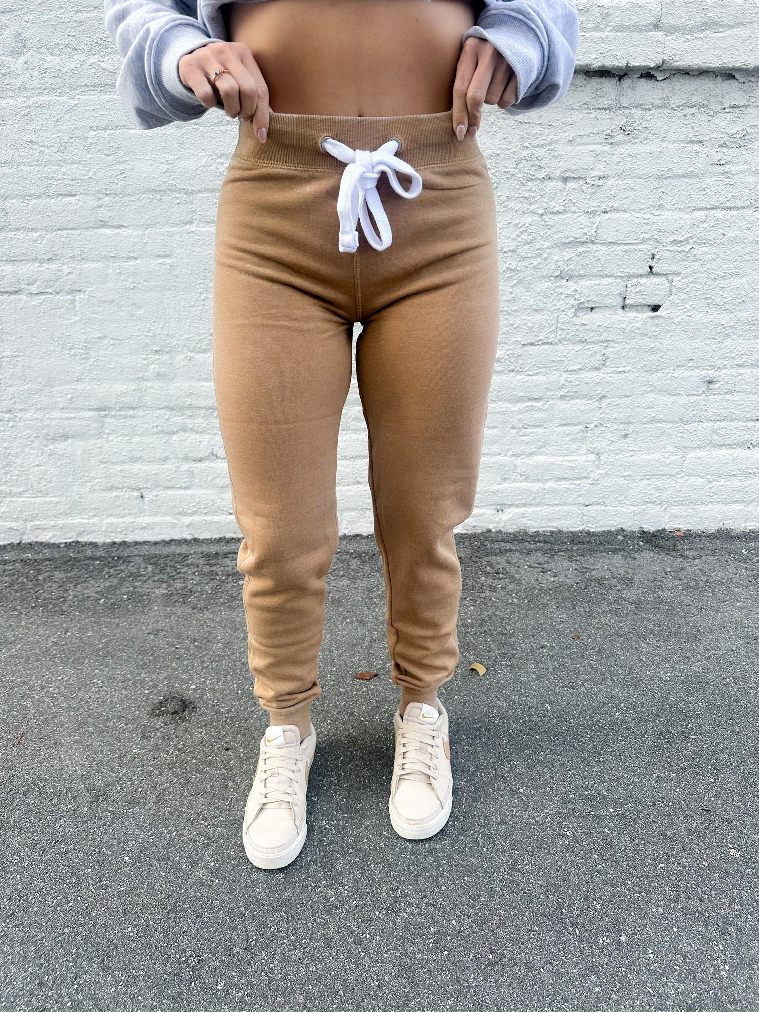Can't Be Outdone Fleece Joggers - Tan