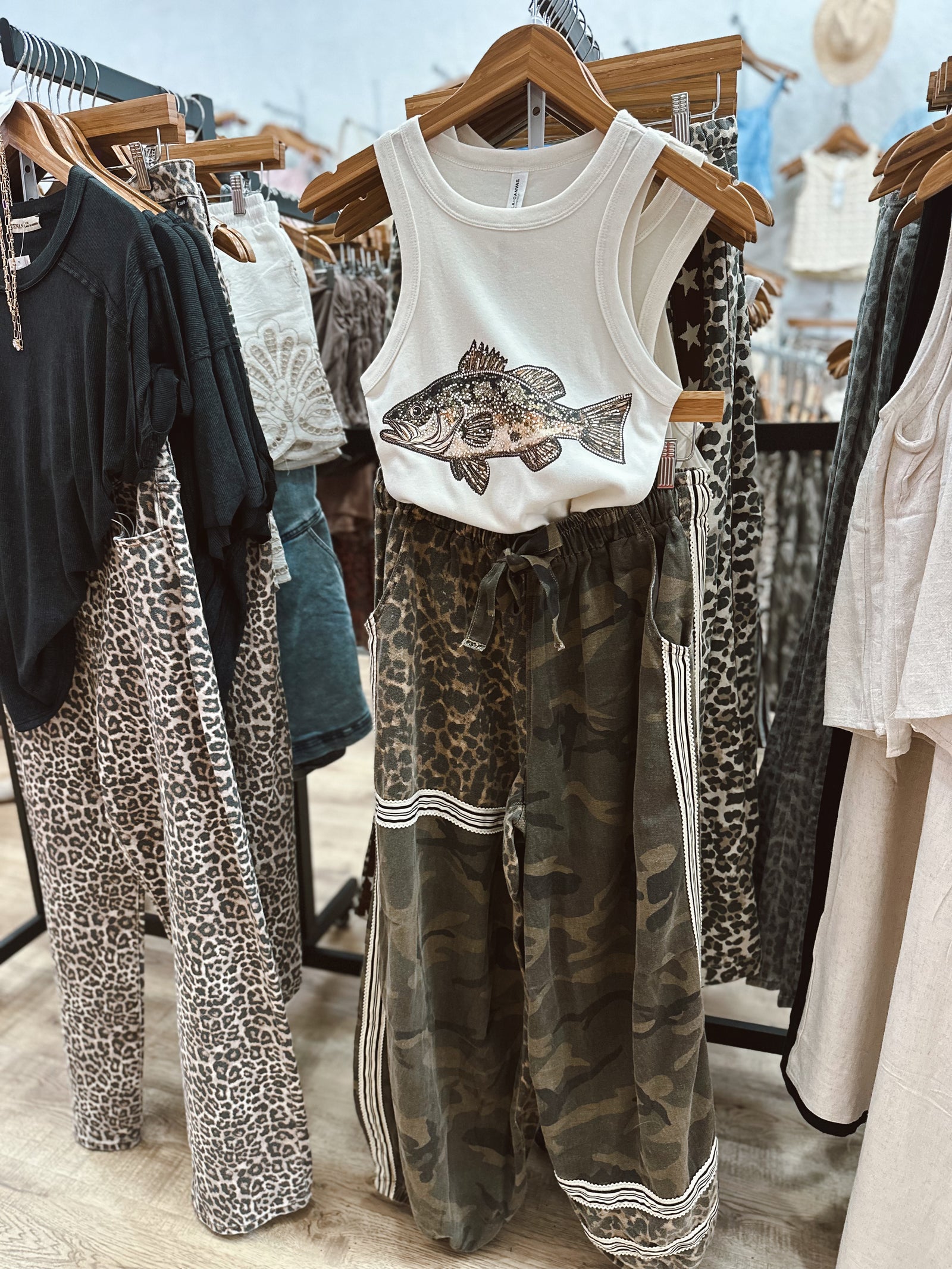 Faux Rhinestone Bass Tank