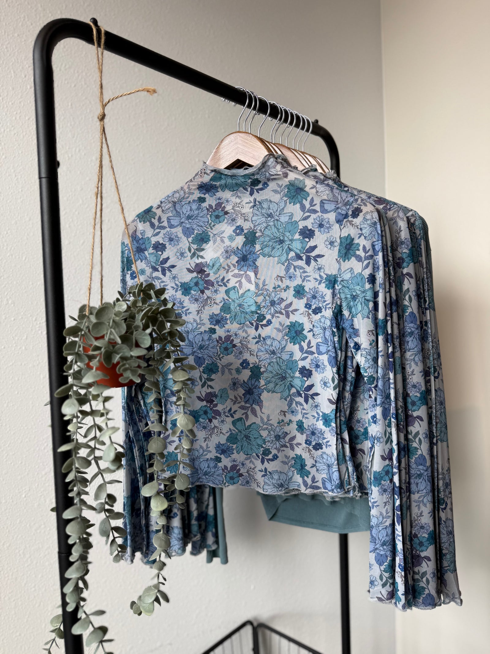 Francesa Floral Printed Mesh Top-Blue