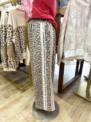 Alanna Linen Blend Leopard Laced Pants