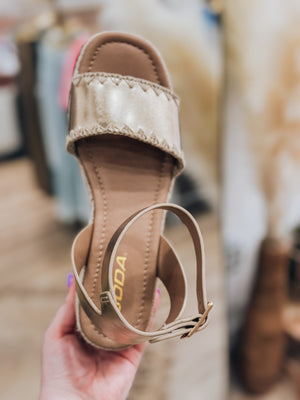 Airelle Platform Stitched Sandal - Gold