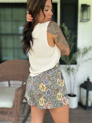 Lettie Floral Print Flowy Shorts