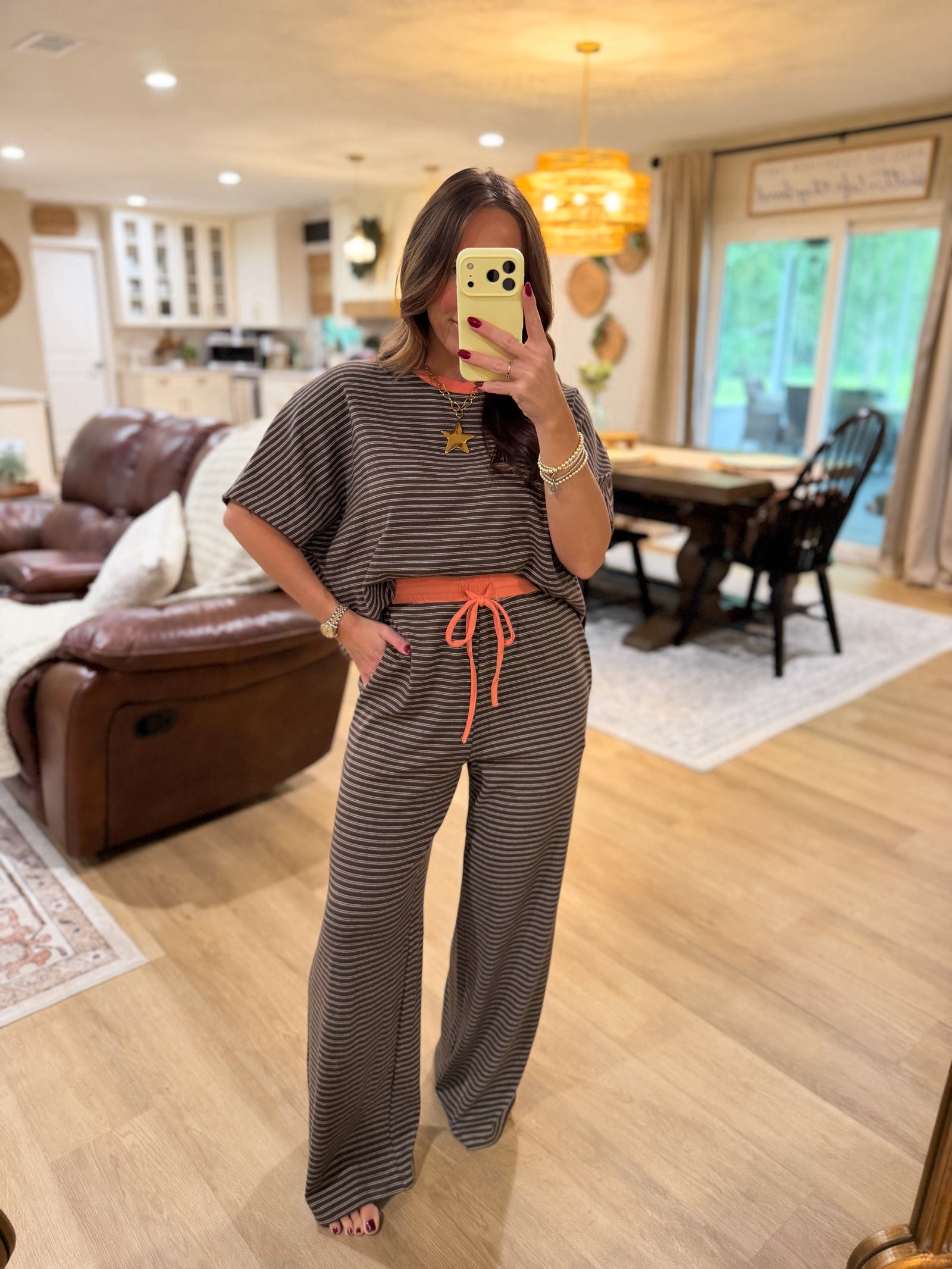 Rose Oversized Striped Contrast Collar Top