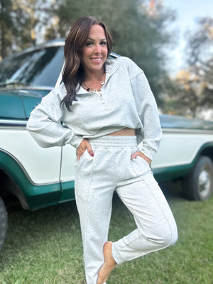 DOORBUSTER - Britt Half Zip Pullover - Gray