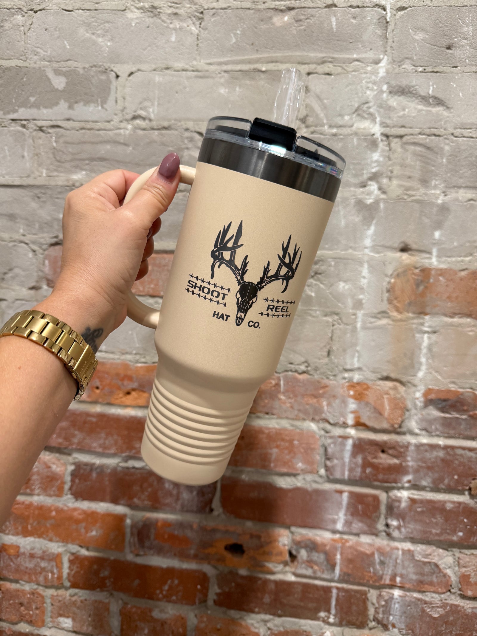 Shoot & Reel 40oz Tumbler- Deer Skull