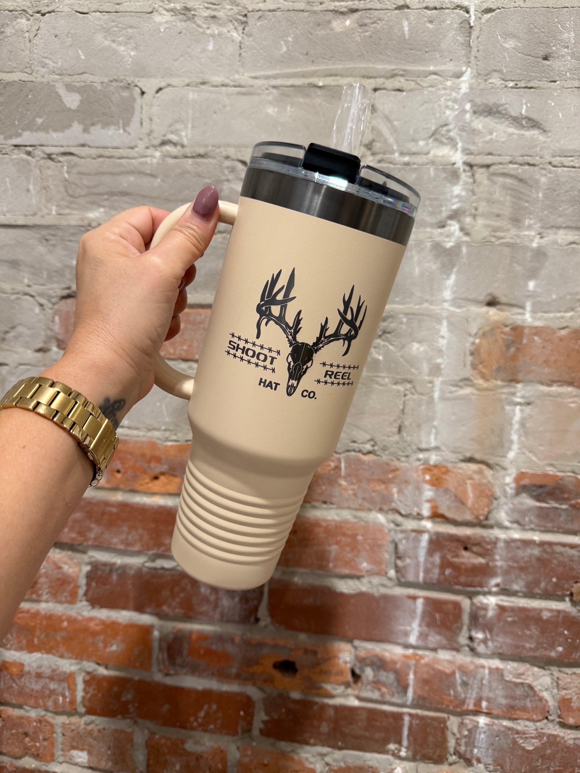 Shoot & Reel 40oz Tumbler- Deer Skull