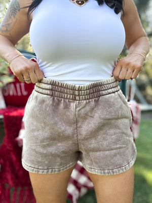 DOORBUSTER - Jeri Acid Washed Shorts - Mocha