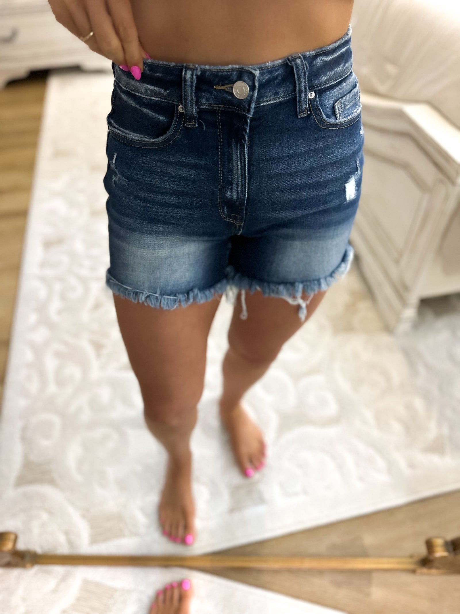 Trey Raw Hem Denim Shorts - Dark Wash