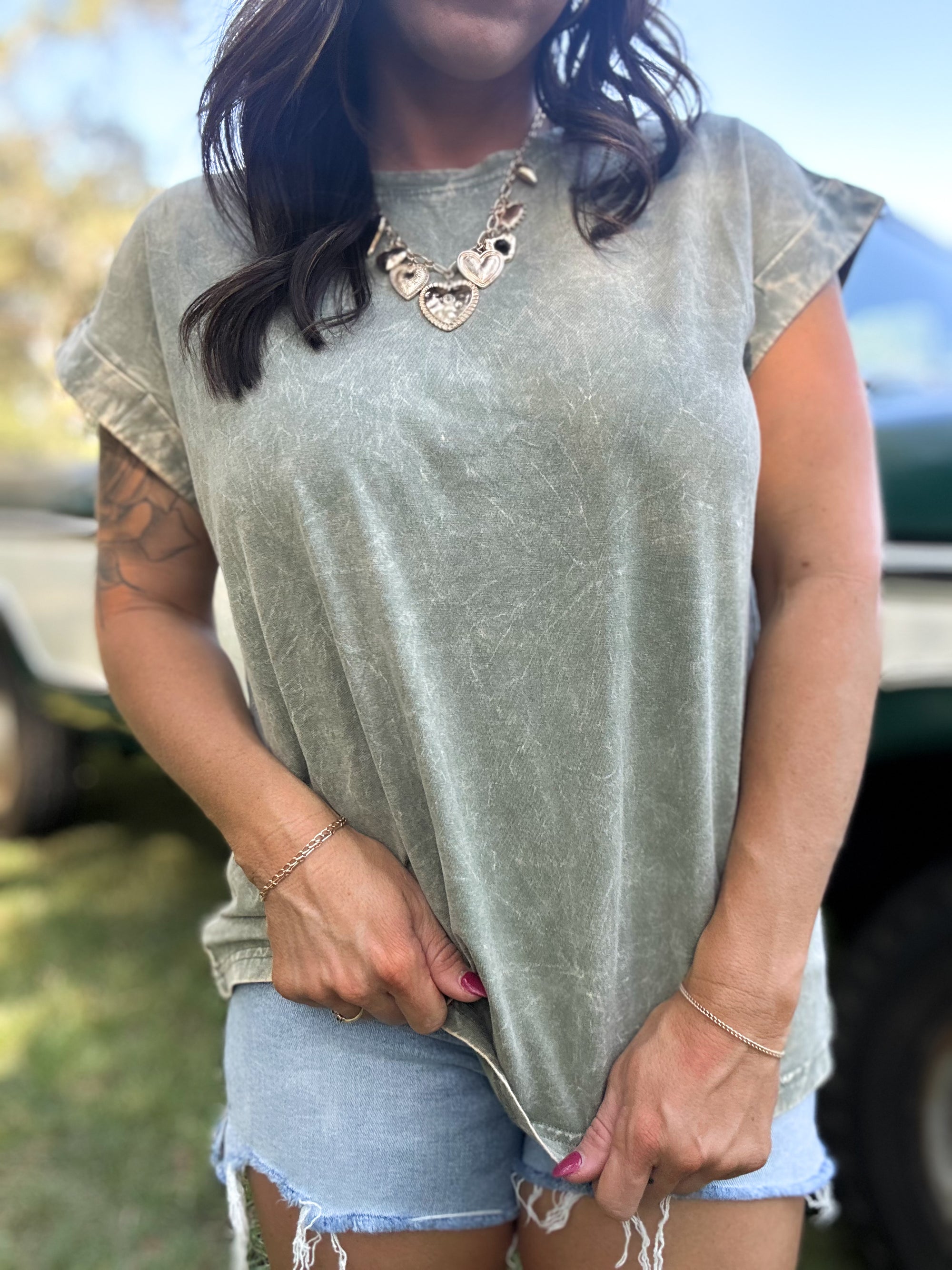 DOORBUSTER - Dani Acid Washed Tee - Light Olive