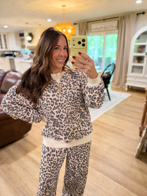 Lizzy Leopard Oversized Crewneck