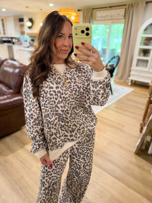 Lizzy Leopard Oversized Crewneck