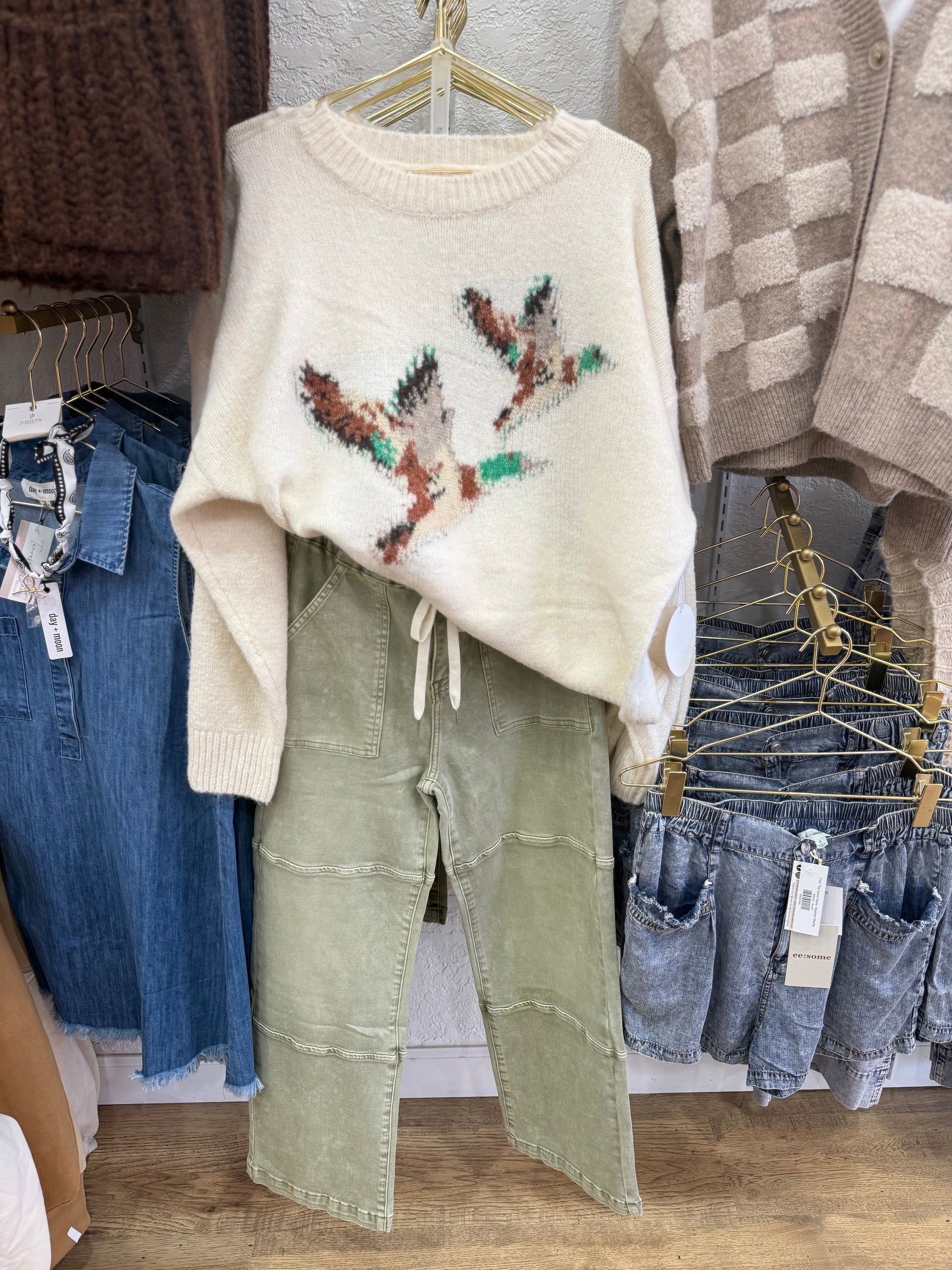 Duck Queen Sweater - Cream