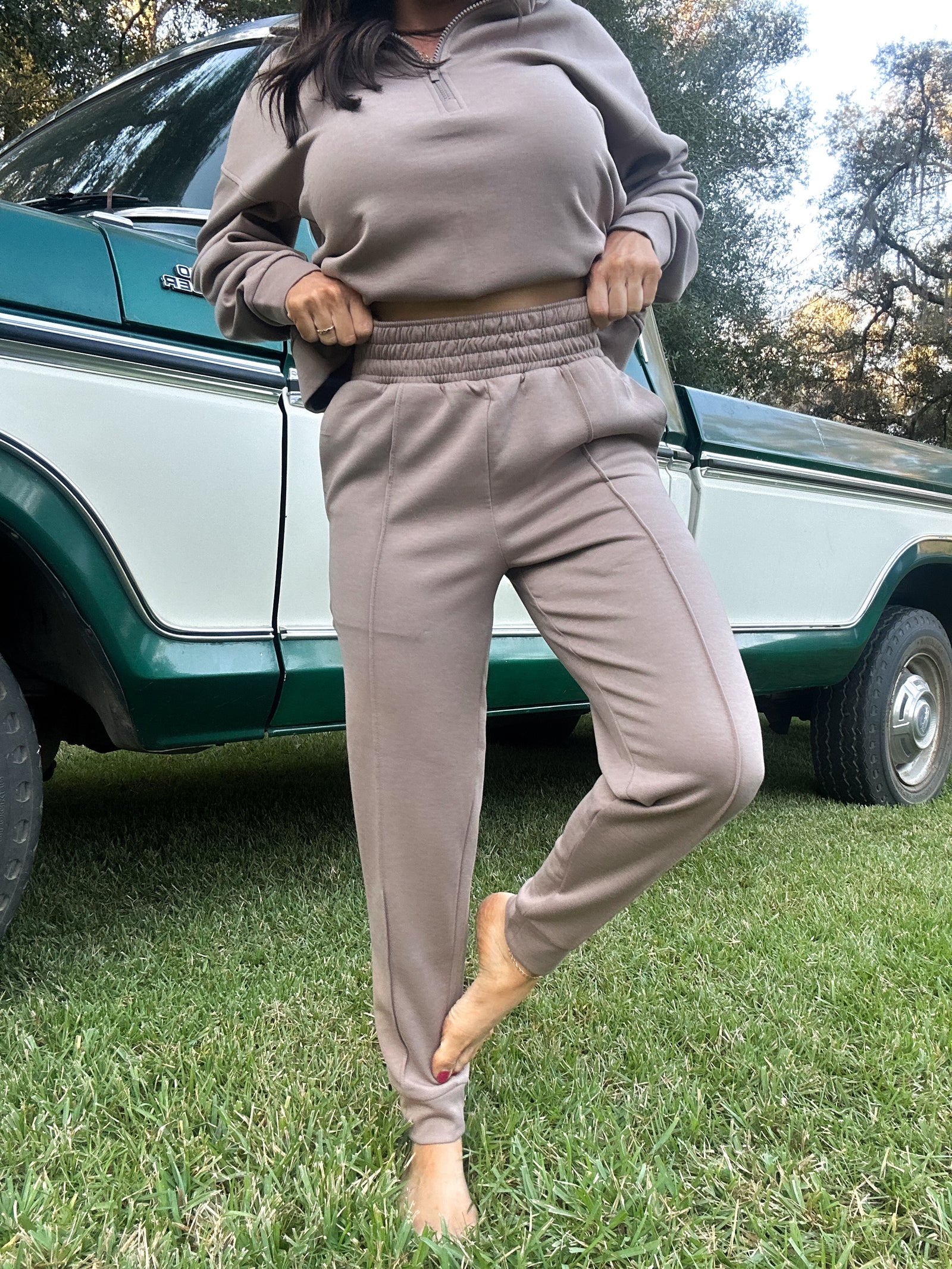 DOORBUSTER - Britt Scuba Joggers - Cocoa