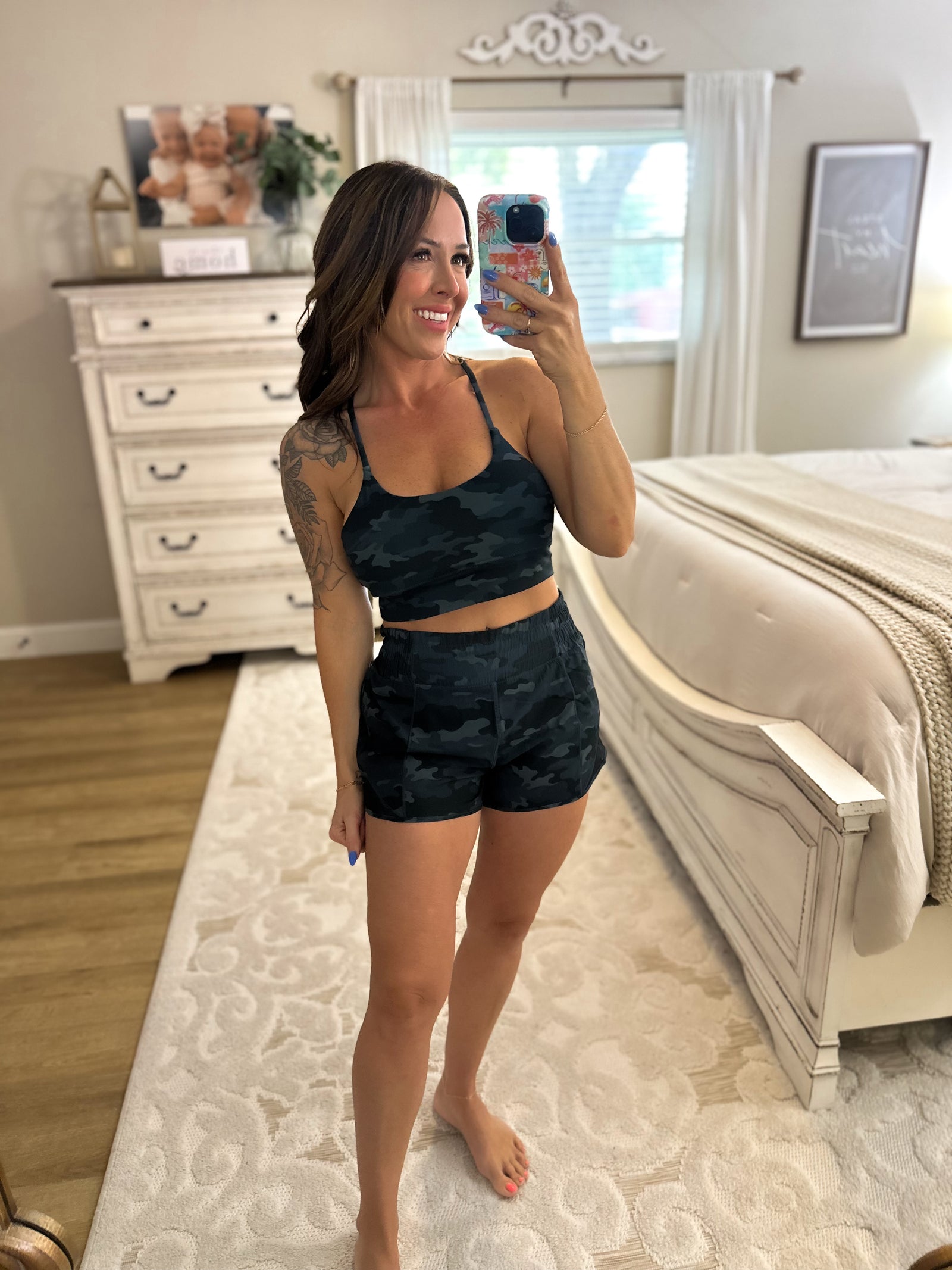 Local Girl Vista Shorts - Multi Camo