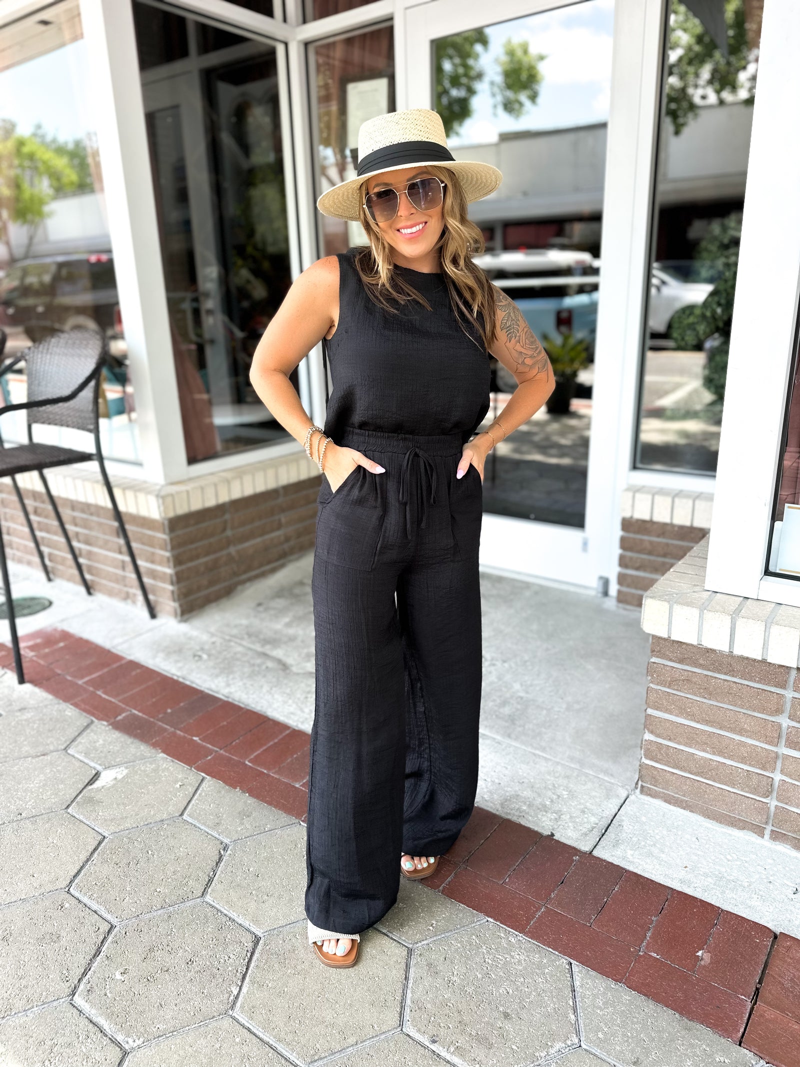 Pass On By Crinkle Linen Tank - Black