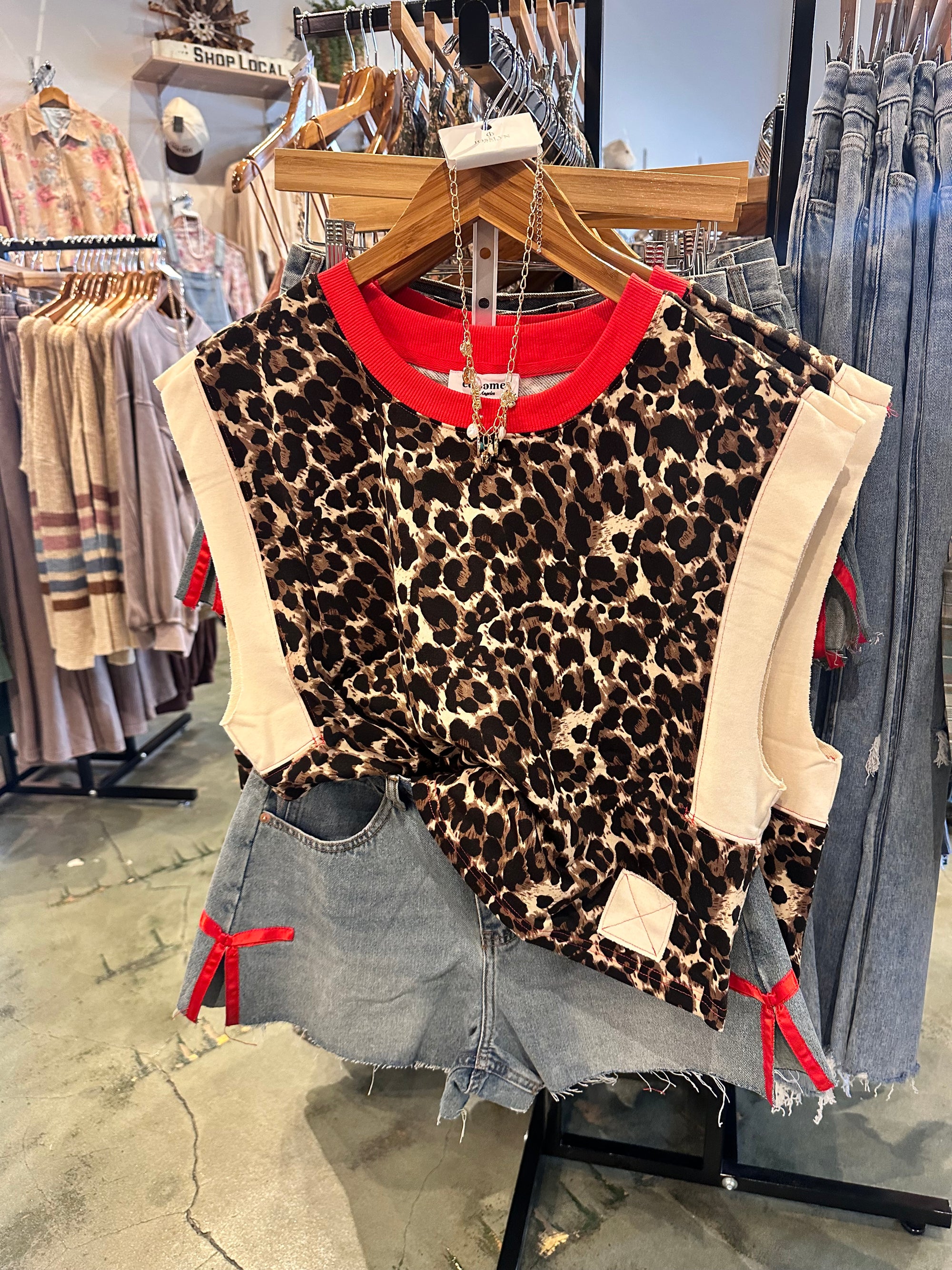 Aurora Boxy Leopard Block Top
