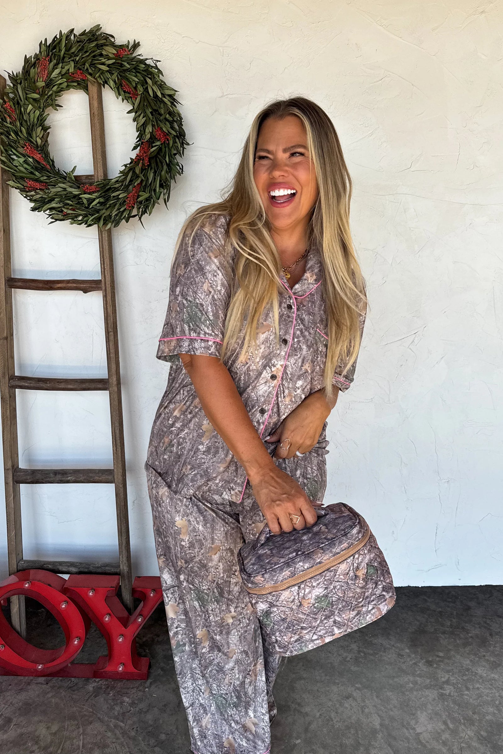 Camo Quilted Puffer Make Up Bag