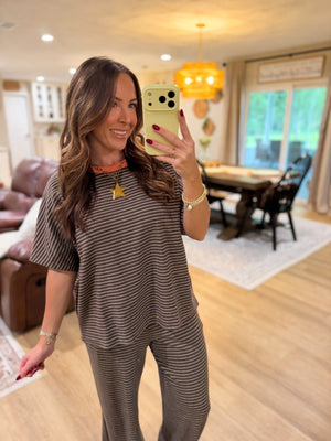 Rose Oversized Striped Contrast Collar Top
