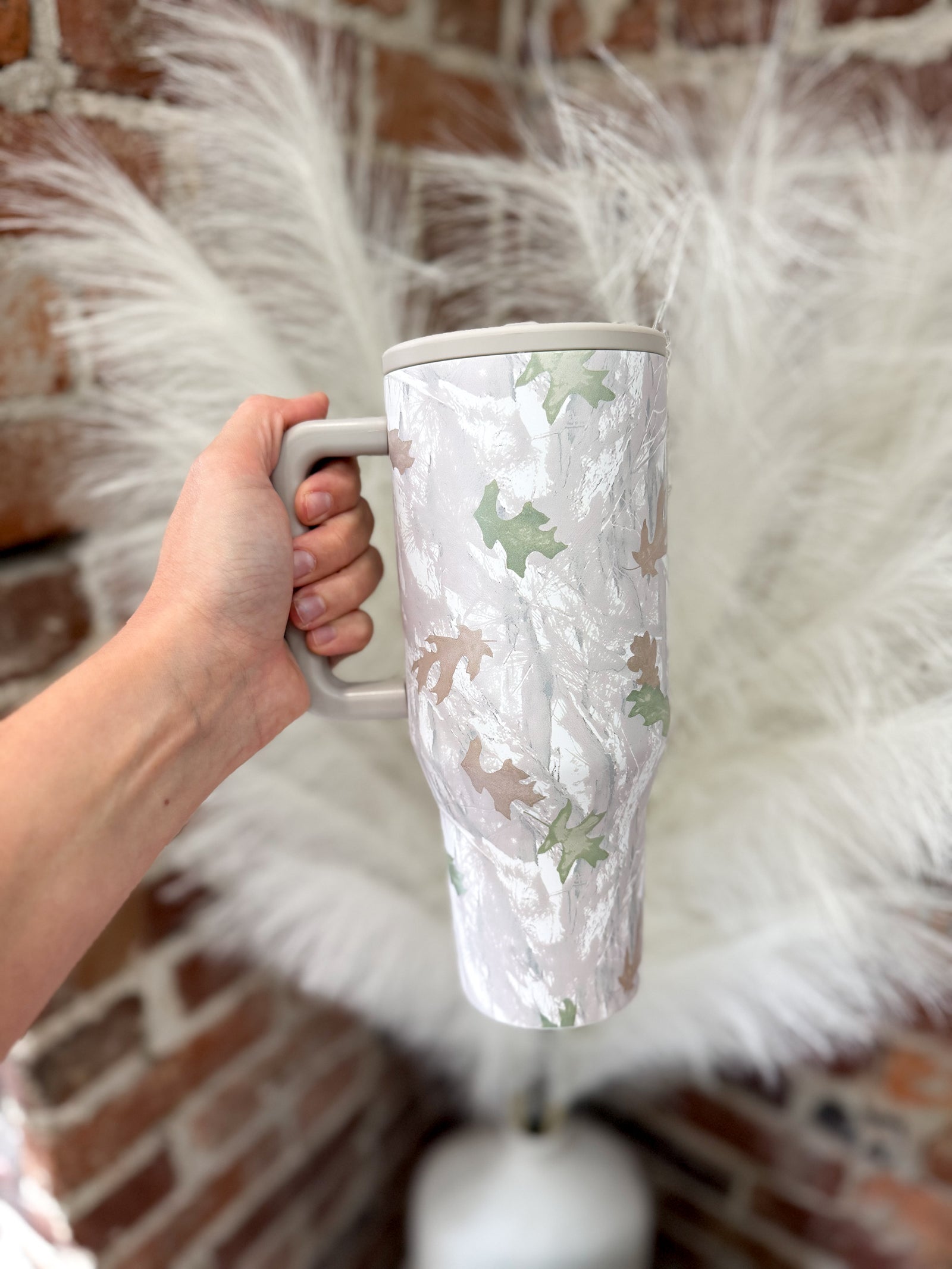 Camo 32 oz Traveler Tumbler: Camouflage