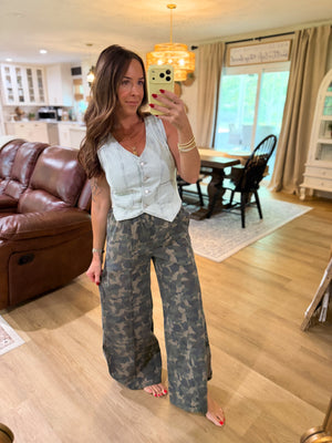 Victoria Washed Camo Jeans