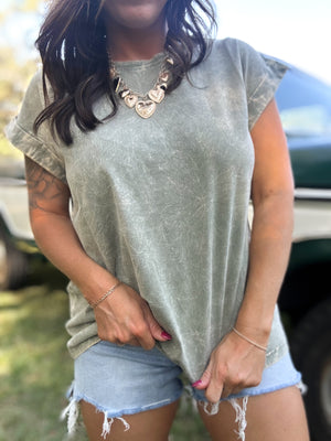 DOORBUSTER - Dani Acid Washed Tee - Light Olive