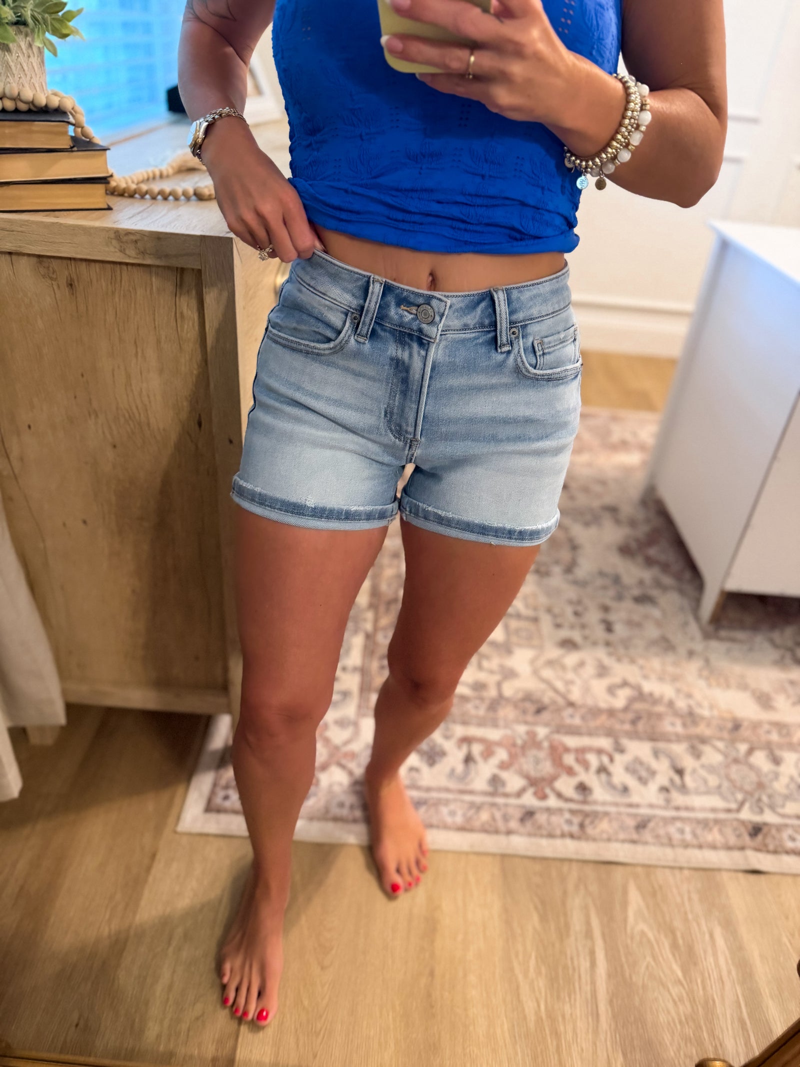 Jayden Low Rise Stretchy Denim Shorts - Light Wash