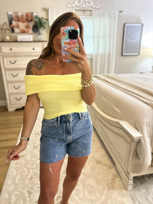 Kai Off Shoulder Knit Crop Top - Banana