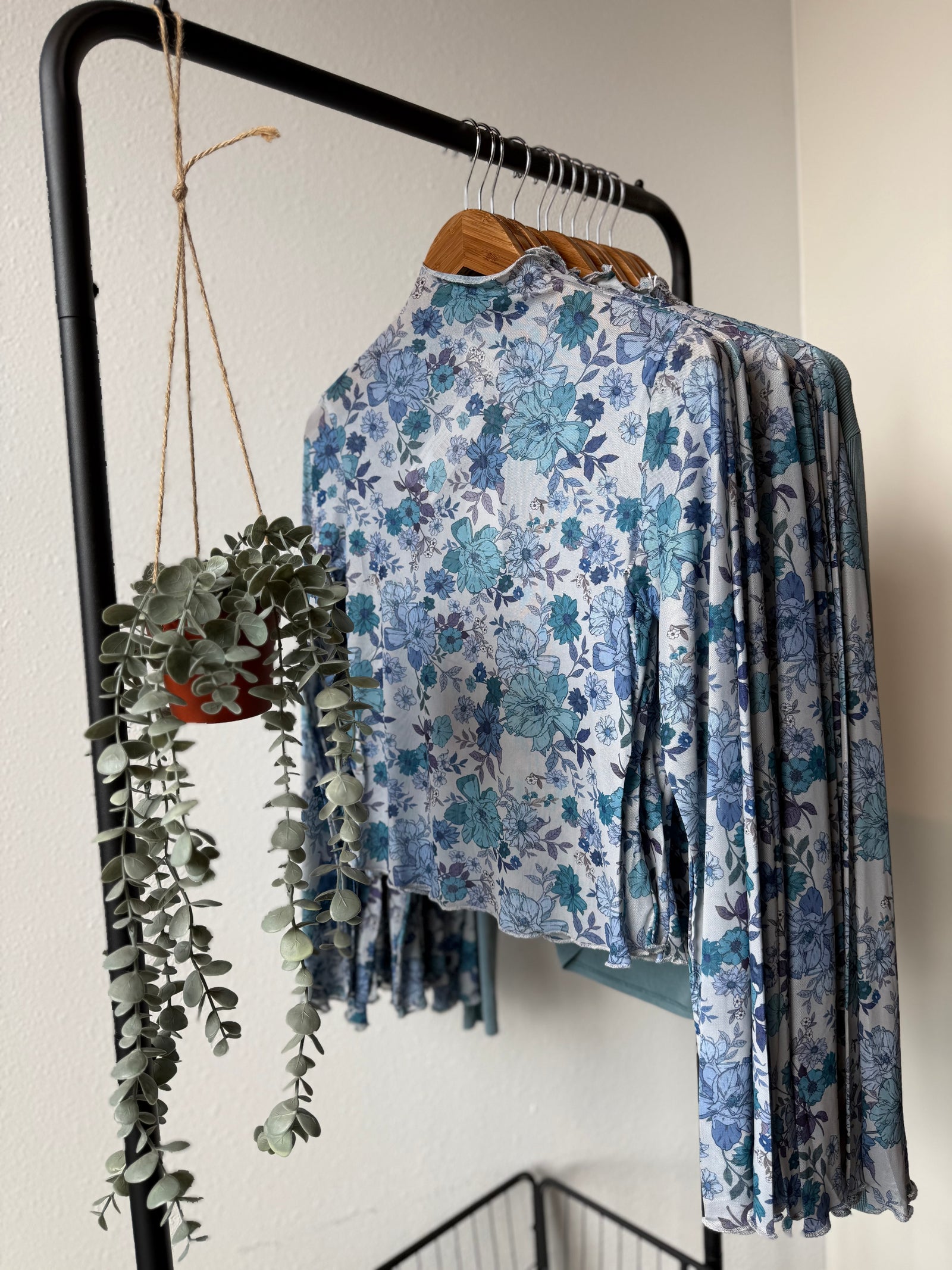 Francesa Floral Printed Mesh Top-Blue