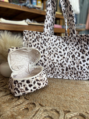 Kye Leopard Quilted Travel Case