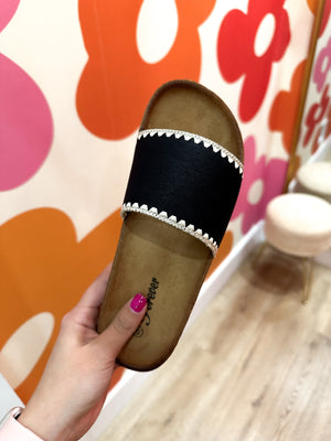 Summer Stitched Footbed Sandal - Black