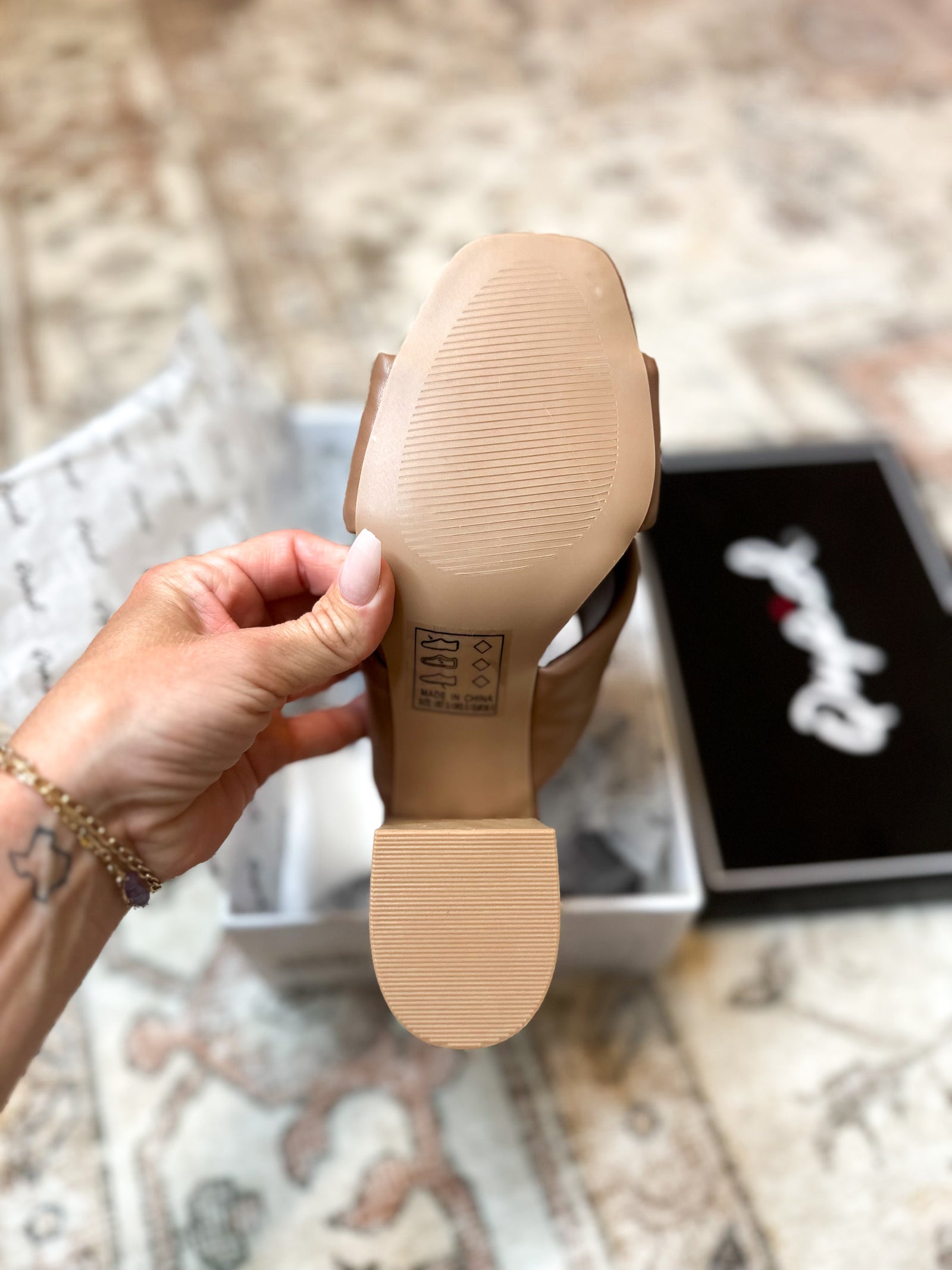 Qupid Heels - Size 7.5