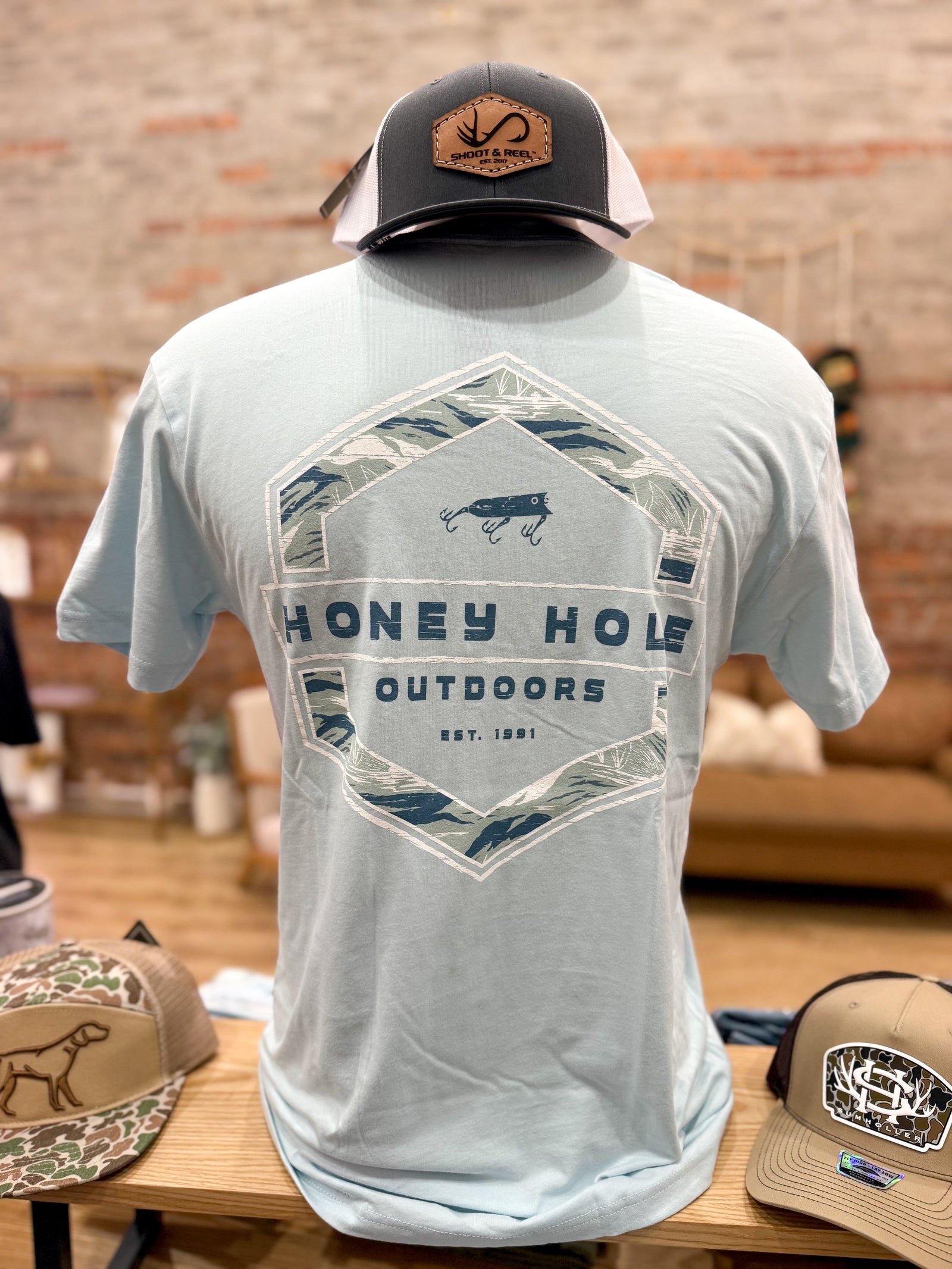 Honey Hole Outdoors Tee - Redfish Hex