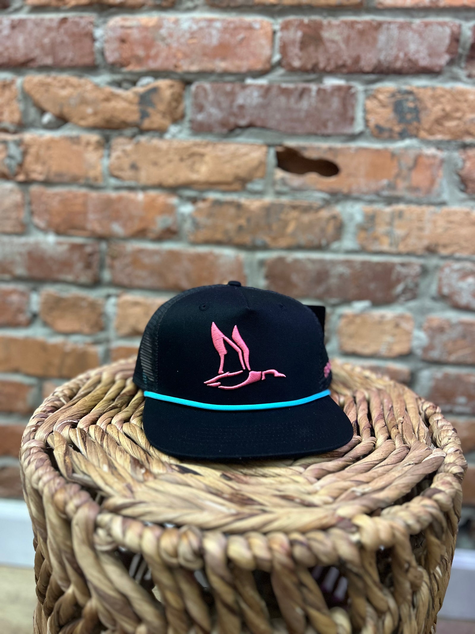 Roost Black w/ Pink Duck Canvas Rope Hat