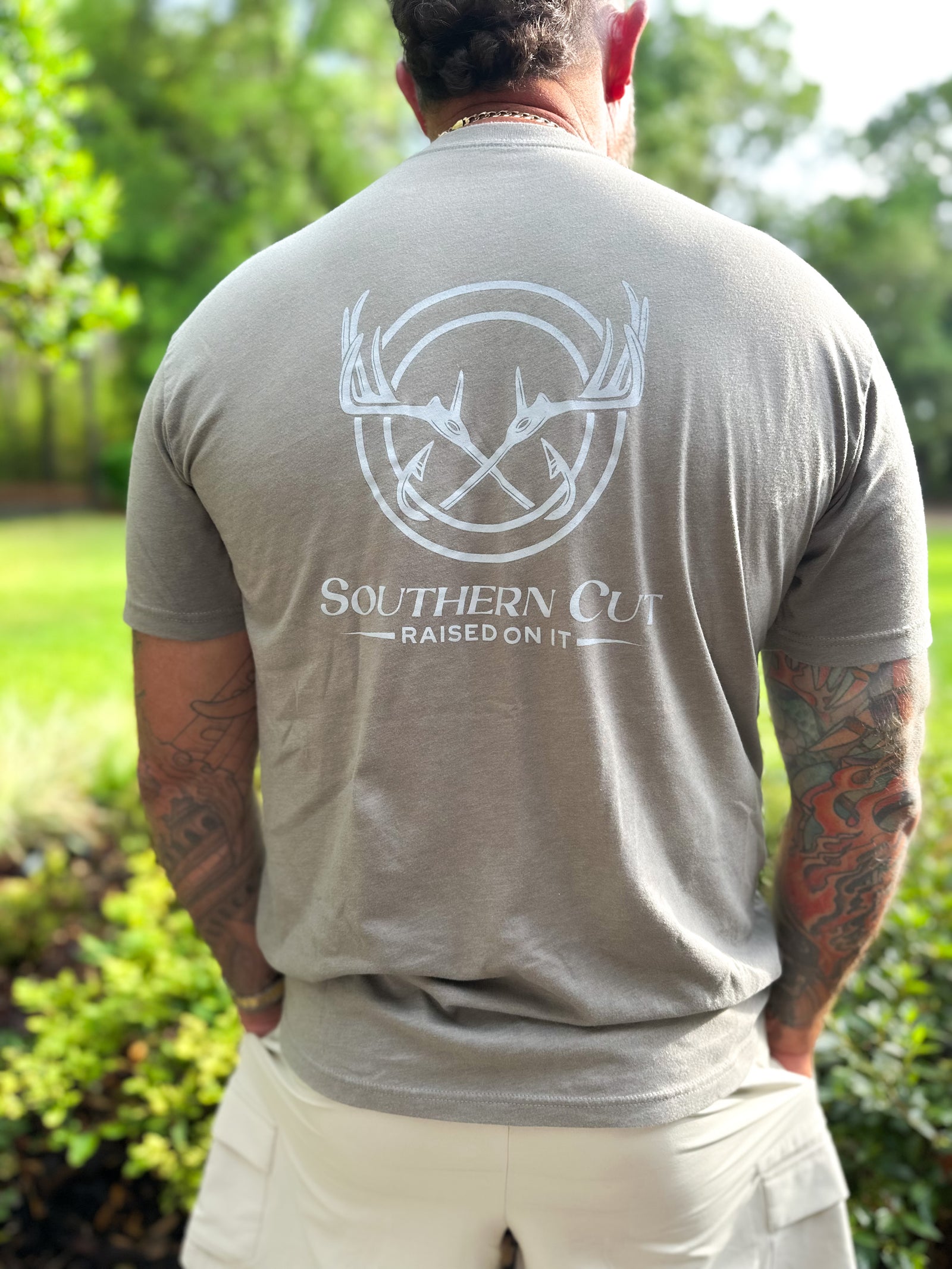Southern Cut Tee - Gray