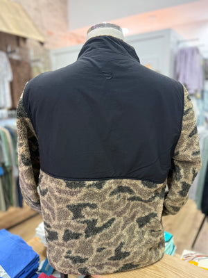 Burlebo Rocky Mountain Camo Sherpa