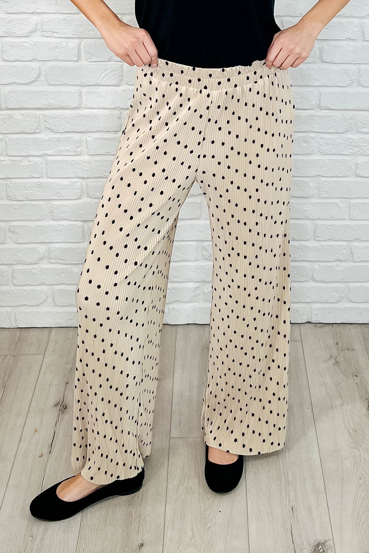 Working on Lounging Elastic Waist Bottoms in Khaki