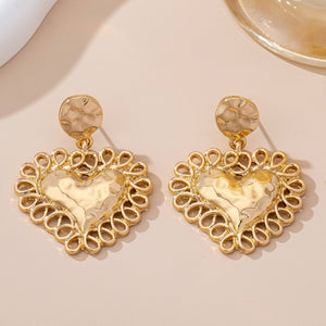 Scalloped Heart Earrings
